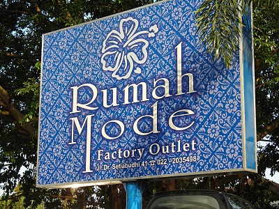 Rumah Mode Factory Outlet